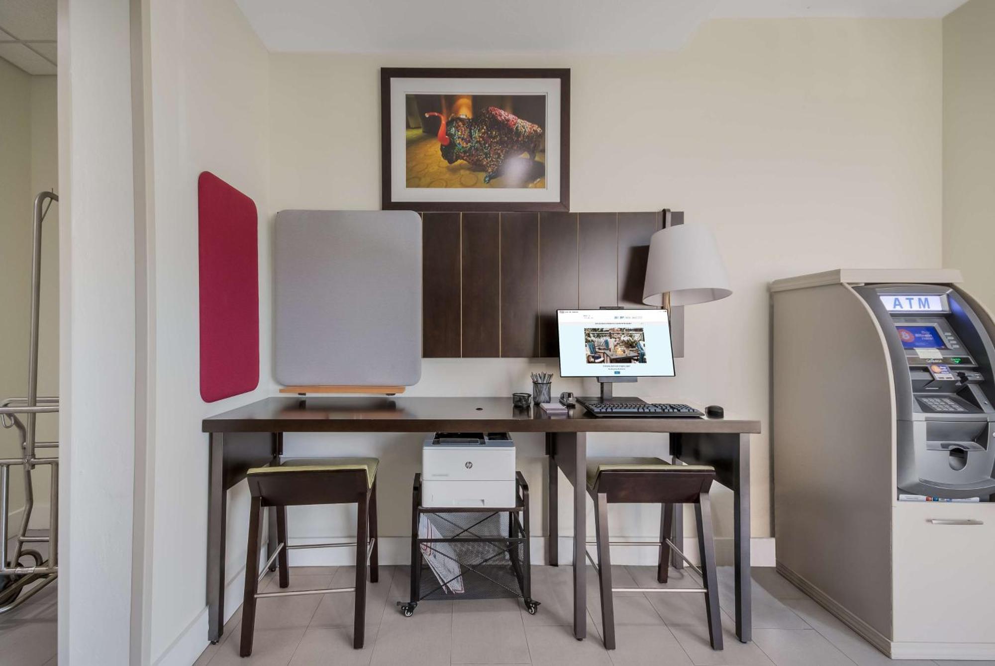 Hilton Garden Inn Oklahoma City Midtown Bagian luar foto