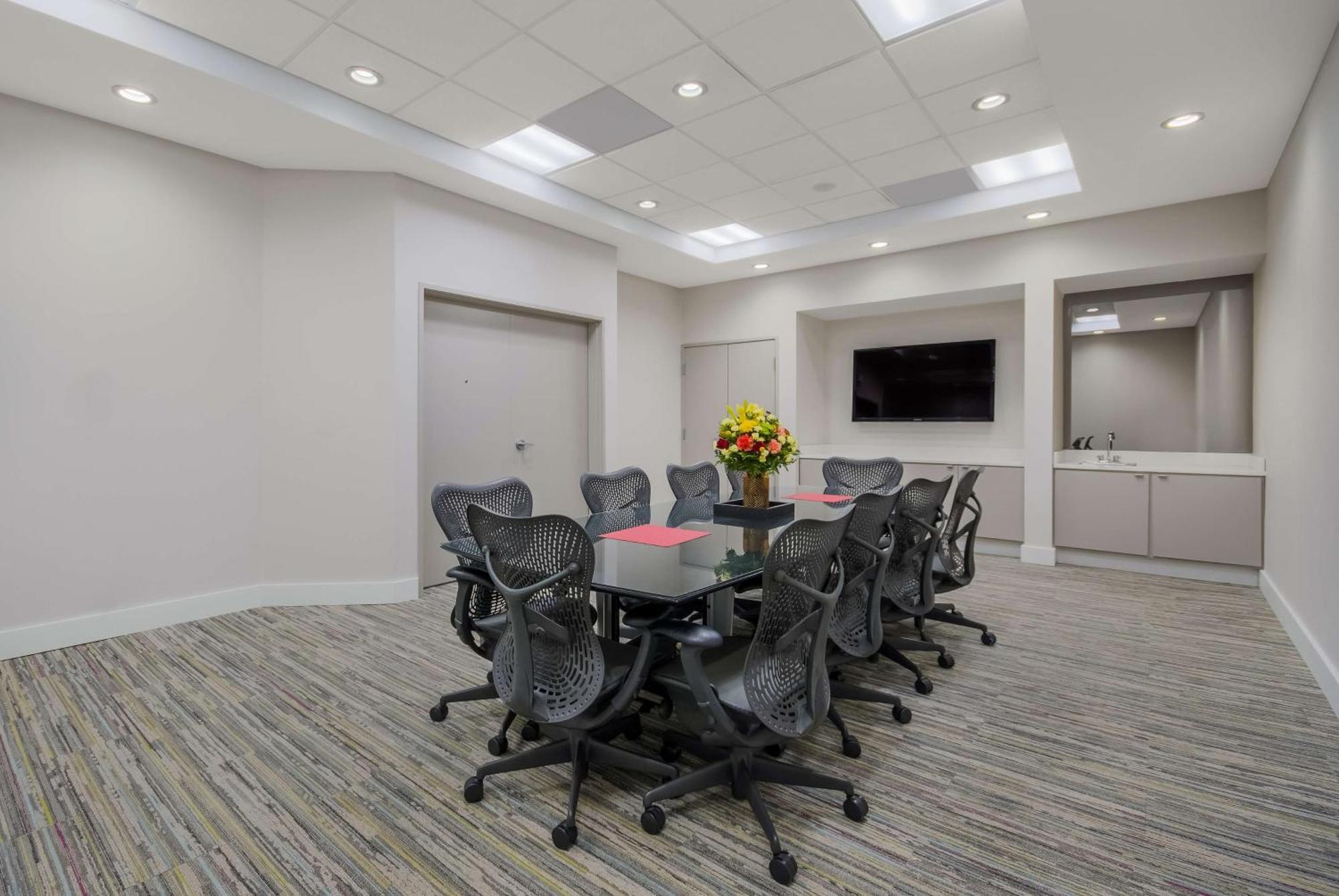 Hilton Garden Inn Oklahoma City Midtown Bagian luar foto